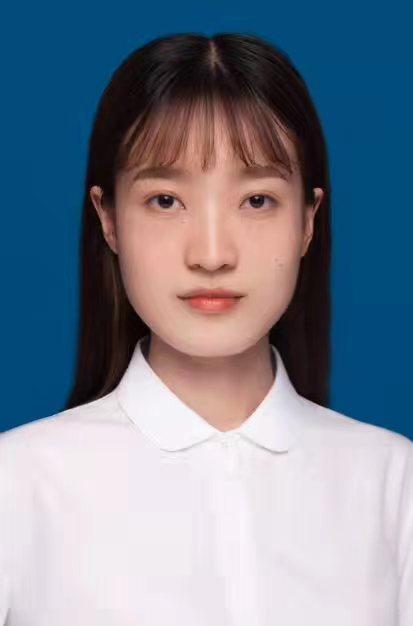 李霞.jpg